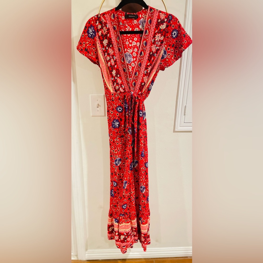 Red Floral Maxi Dress with V-Neck and Tie Waist